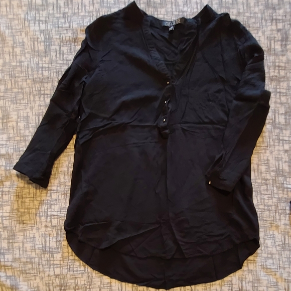 ❣️ Black Top ❣️BOGO - Picture 1 of 6